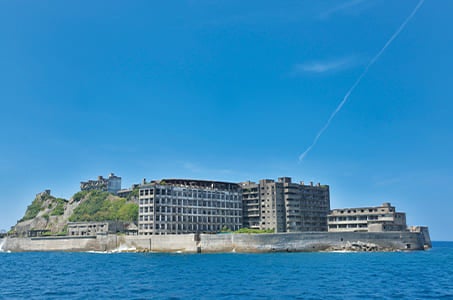 3列シートのバス利用 世界遺産軍艦島ゆったりバスツアー 日帰り 軍艦島では現地ガイドがご案内します!!1